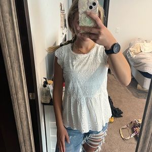 Skies are blue white top!